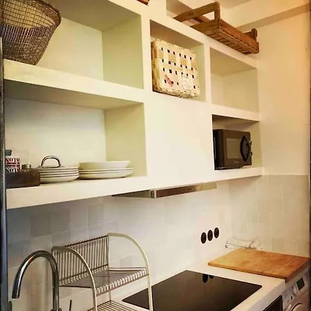 Apartamento Typical Stylish Parisian Studio - Bastille Area París